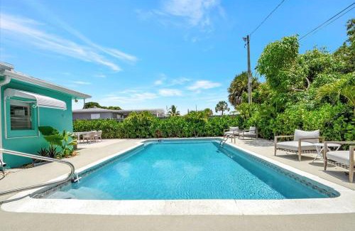 Parker Ridge Maison | NEW Paradise Palm Bungalow 4 bed 2 bath with Heated Pool