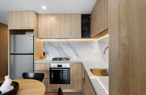 Broadbeach Appartement | NEW Partial Ocean View Broadbeach 2BR *Pool/Gym*