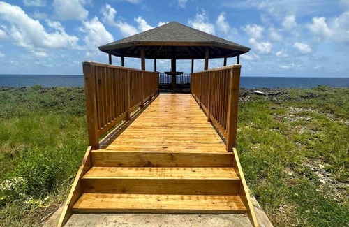 Boston Bay Appartement | New Private Studio Apartment with Air Conditioning
