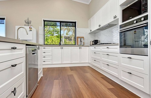 Fishing Point Maison | New Property Shimmer Shores Absolute Waterfront Retreat at Fishing Point, Lake Macquarie
