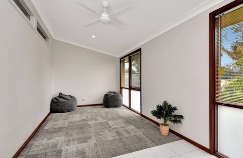 Brightwaters Maison | NEW PropertyBreezy Bayside Haven at Brightwaters