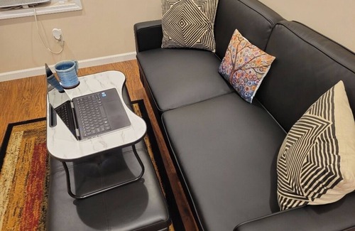 Albany Appartement | NEW Queen Bed Modern Entire Apt!