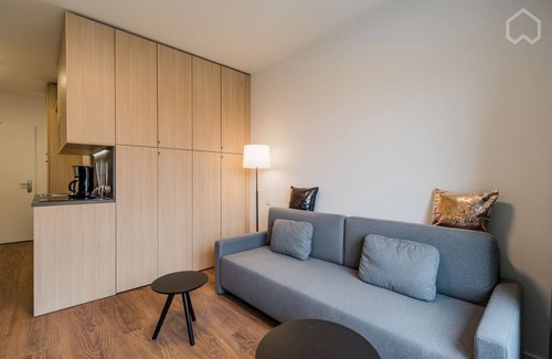 Mitte Appartement | New quiet luxury micro-apartment near Hauptbahnhof / Mitte /