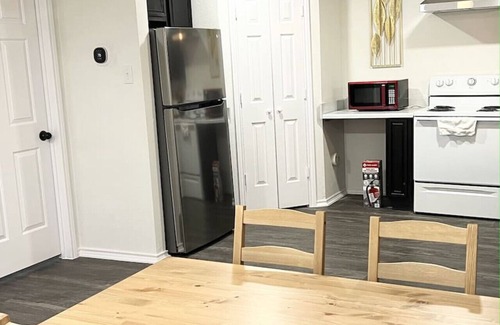 North Central Carrollton Copropriété | New Remodeled Private Guest Suite in North DFW