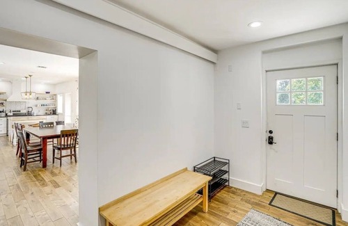 Canaan Autre | NEW RENO Historic Creamery in Berkshires w/hot tub
