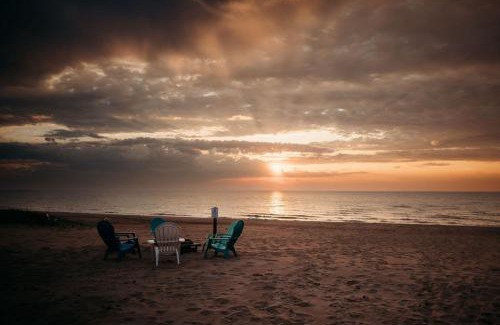 Greenbush Maison | New renovated bathroom & new roof - Lake Huron 4