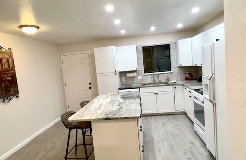 Tallahassee Appartement | New Renovated Downtown GEM Min from FSU & Capital