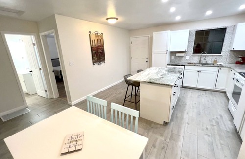 Tallahassee Appartement | New Renovated Downtown GEM Min from FSU & Capital