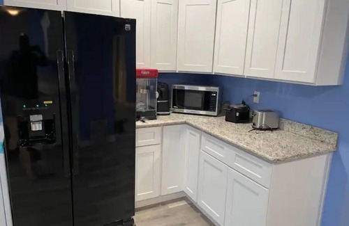 Mount Airy Maison | New renovation located between N.O & B.R.