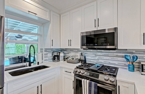 Southside Maison | New! Resort-style home & heated pool Newly renovated-Great location in SoSo WPB!