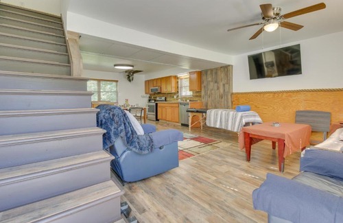 New Richmond Maison | New Richmond Home with Back Patio, Grill and Fire Pit!