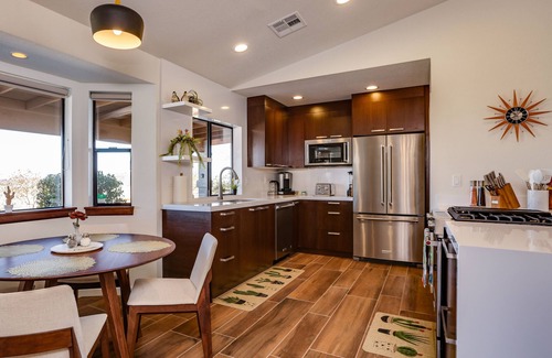 Panorama Heights Maison | New Roadrunner Heights