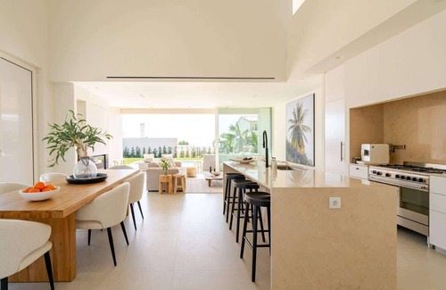 Aldeia Copropriété | New Sea View Villa, Heated Pool,Rooftop Jacuzzi