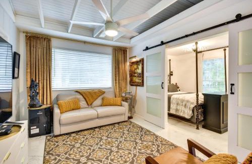 New Smyrna Beach Maison | New Smyrna Beach Cottage about 1 Mi to Downtown!