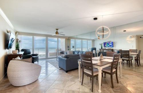 New Smyrna Beach Maison | New Smyrna Beachfront Modern Condo