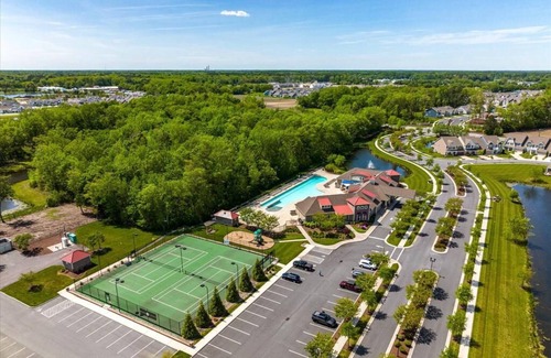 Clarksville Villa | NEW - Spacious 4-bedroom near Bethany Beach in Bishops Landing resort + shuttle