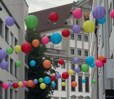 Innenstadt - Sankt Ulrich-Dom Appartement | New spacious luxury apartment at Rathaushausplatz