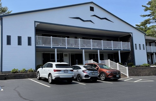 Cape Neddick Appartement | New! Studio A. Full kitchen. Walk to beach/town! Indoor/outdoor Pool; Sleeps 2