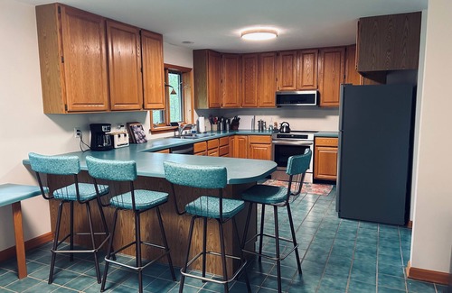 Dodgeville Maison | NEW Stunning views atop in the Driftless!n5 bedroom house on 4+ ac in Dodgeville