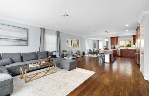 Cove - East Side - Shippan Maison | New Stylish Beach Home near Stamford Downtown/Cove Beach/40 min to NYC