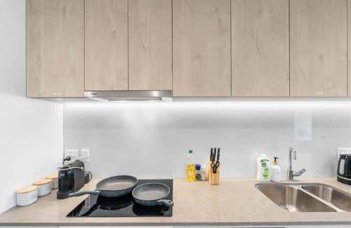 Nundah Appartement | New Stylish Nundah Retreat Free Parking/Netflix