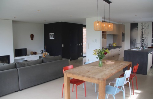 Sinaai Maison | New: super cozy new home with great views