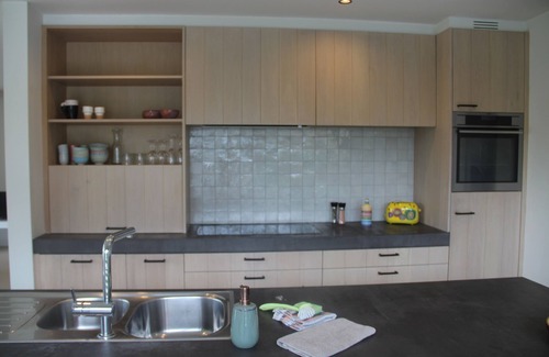 Sinaai Maison | New: super cozy new home with great views