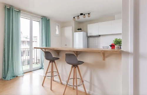 Saint Michel Appartement | NOUVEAU Le 310: T3 avec clim, parking, balcon en centre-ville et bord de Garonne