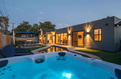 Scottsdale Estates Ten Maison | NEW! The BreatheEasy Bungalow