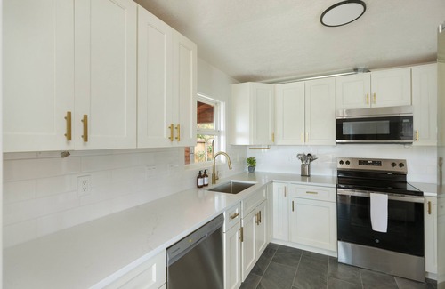 Bremerton Maison | NEW! The Lookout Landing 4-Bedroom Home