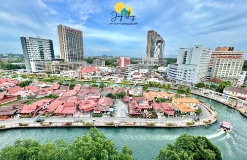 Bunga Paya Pantai Appartement | NEW! The Shore l 3BR l 6-11pax l Direct Mall Access l City Centre l River View l Jonker Street by Jay Stay Management