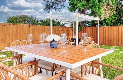 Jupiter Maison | *NEW* The Surf Shack Jupiter!
