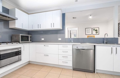 Dickson Maison | New to VRBO: 4BR/2BA House Nestled in a Quiet Spot in Dickson