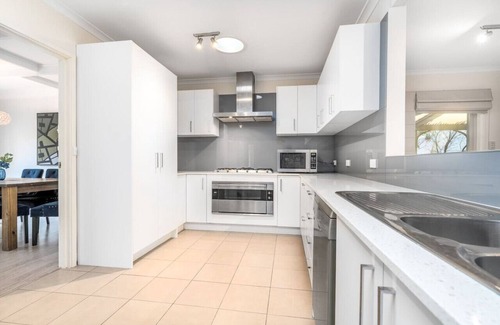 Dickson Maison | New to VRBO: 4BR/2BA House Nestled in a Quiet Spot in Dickson