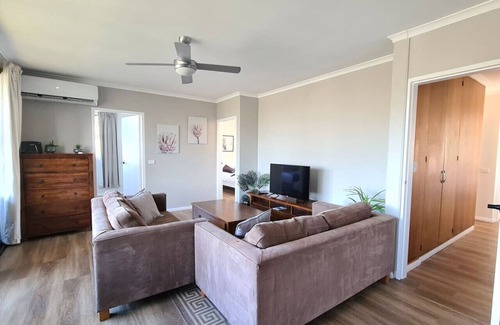 Holder Appartement | New to VRBO: Family friendly 4BR Townhouse near Mt. Stromlo