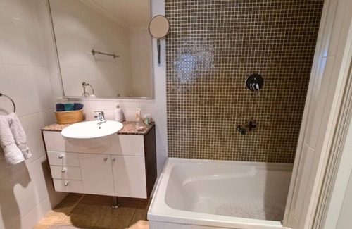 City East Appartement | New to VRBO: Stunning 2BR Apt in the Heart of Canberra City