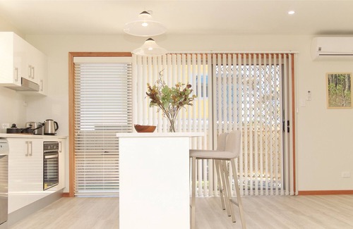 Shortland Maison | New Townhouse 2, Close to Hospitals & University