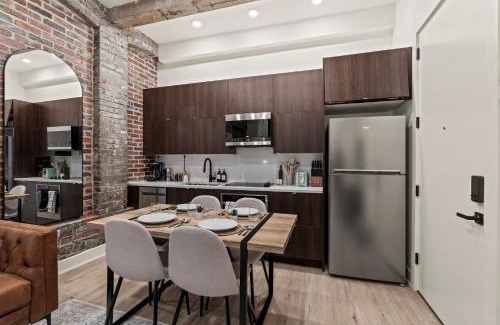 Old City Appartement | New Townhouse Sleep 4 Old City Walk to Everything!
