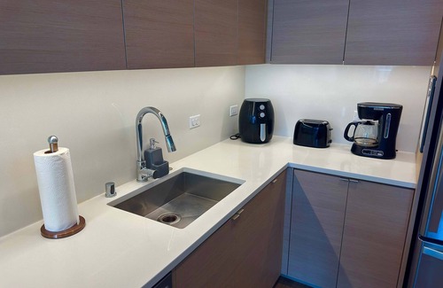 Civic Core Appartement | NEW Upscale Downtown San Diego Stay Queen Bed Pool Sauna
