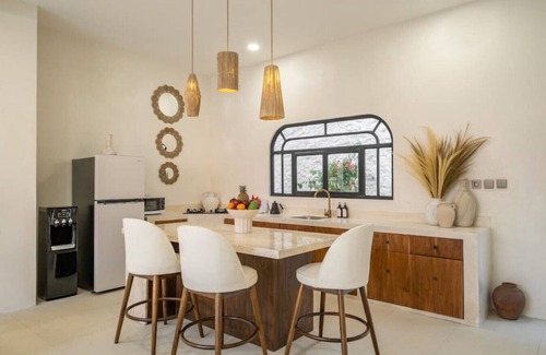 Batu Bolong Villa | New Villa Casa Thalasa Azure Heart of Canggu