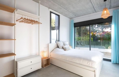 Sant Pol De Mar Appartement | NEW: Villa Costa Barcelona BEACH 2 infinity pools!