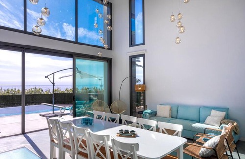Sant Pol De Mar Appartement | NEW: Villa Costa Barcelona BEACH 2 infinity pools!