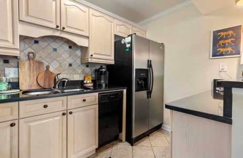 Auburn Copropriété | NEW-War Damn Condo-DT Auburn next to campus