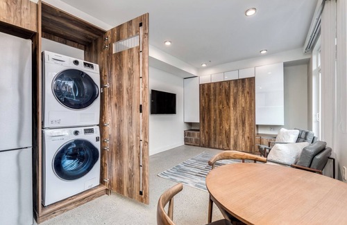 Downtown Vancouver Appartement | NEW West End Studio, Pet Allowed@ 1170 Barclay