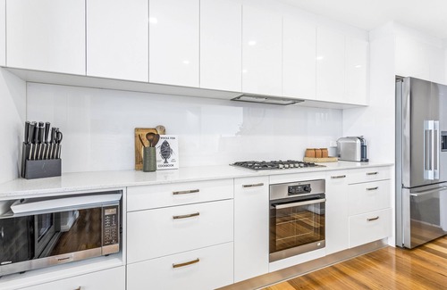 Kiama Maison | New Whole Home, Beach, Views, Pinball+Arcade