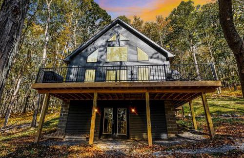Alpine Lake Chalet De Ski | New Wintervue Home With Fireplace - Pet Friendly