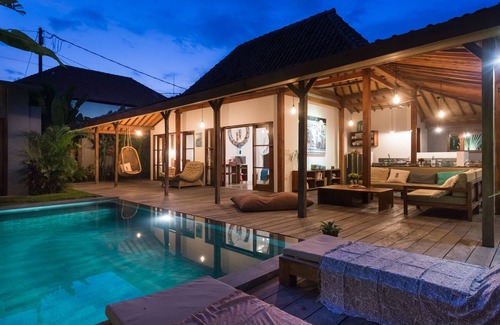 Berawa Villa | Nouvelle villa en bois Joglo à Canggu