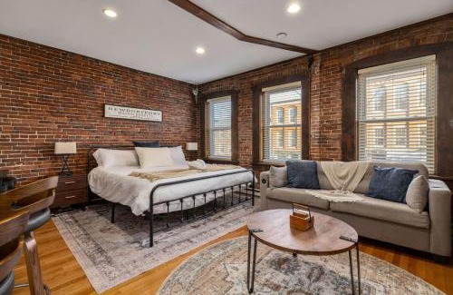 Newburyport Appartement | Newburyport Flat Downtown Living King Bed