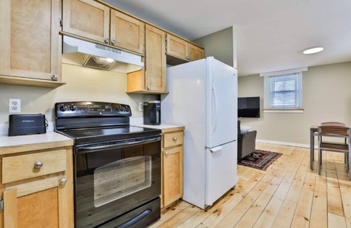 Newburyport Appartement | Newburyport River View Brick Two Story Apartment