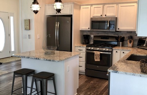 Westport Maison | Nouvelle construction Lake View Cottage!